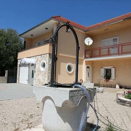 Apartman Delux Brkic Lägenhet Lozovac Exteriör bild